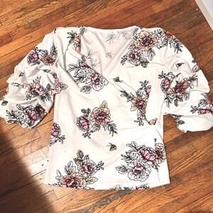 Floral surplice top ruffle sleeve. Matching belt H
